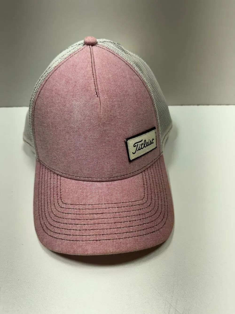 Titleist A-Flex Sz L/XL Fitted Trucker Hat Cap Golf Pink/White Mesh Embroidered
